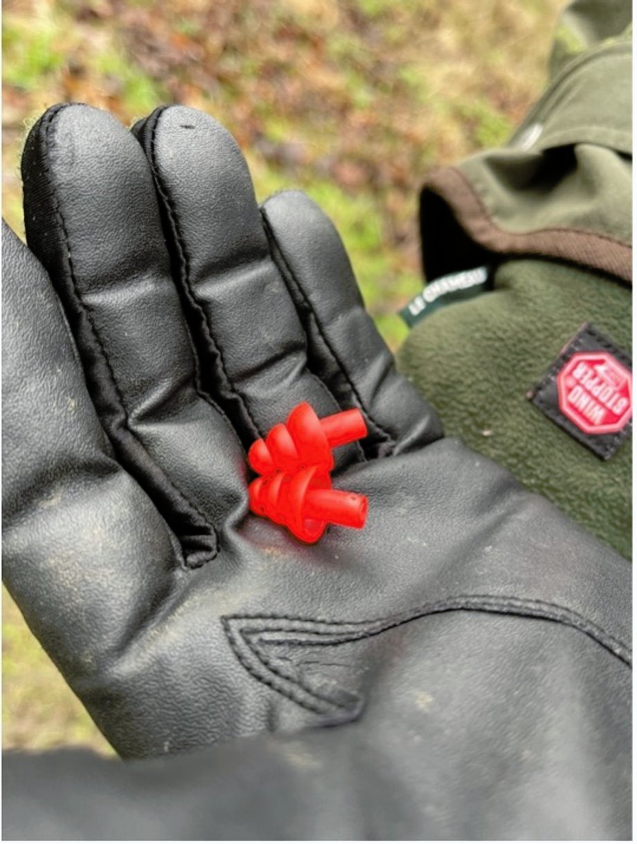 Auritech shoot earplug in hand
